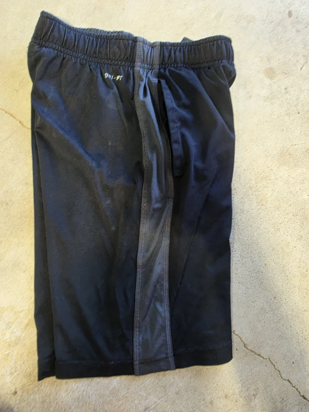 Boys Nike Dri-FIT Black Athletic Shorts Size Small